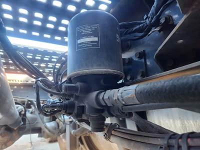 Volvo VNL Air Dryer