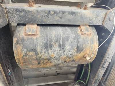 Chevrolet 6500XD Air Tank