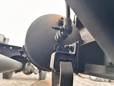 Chevrolet C7500 Air Tank