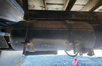 Ford F-700 Air Tank for a 1994 Ford F700