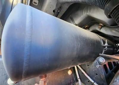 Ford F-750 Air Tank