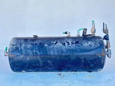 Ford LTL9000 Air Tank