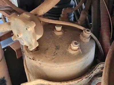 Freightliner 114SD Air Tank