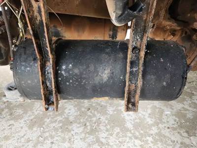Freightliner 114SD Air Tank