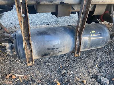 Freightliner Cascadia 113 Air Tank