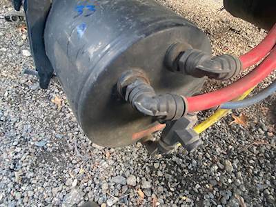 Freightliner Cascadia 113 Air Tank