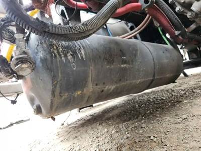 Freightliner Cascadia 113 Air Tank