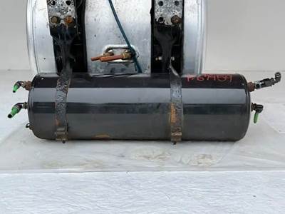 Freightliner Cascadia 113 Air Tank