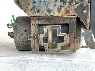 Freightliner Cascadia 113 Air Tank