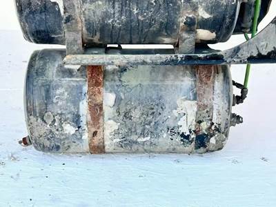Freightliner Cascadia 113 Air Tank