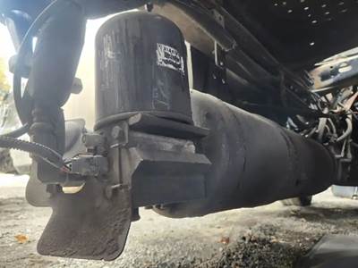 Freightliner Cascadia 113 Air Tank