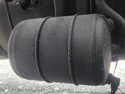 Freightliner Cascadia 113 Air Tank