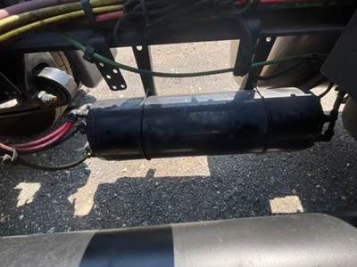 Freightliner Cascadia 116 Air Tank for a 2021 Freightliner Cascadia 116 Day Cab