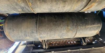 Freightliner Cascadia 116 Air Tank for a 2020 Freightliner Cascadia 116 Day Cab