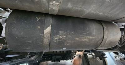 Freightliner Cascadia 116 Air Tank for a 2019 Freightliner Cascadia 116 Day Cab