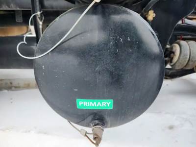 Freightliner Cascadia 116 Air Tank for a 2024 Freightliner Cascadia 116 Day Cab