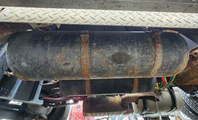 Freightliner Cascadia 116 Air Tank for a 2019 Freightliner Cascadia 116 Day Cab