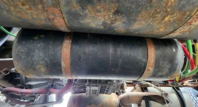 Freightliner Cascadia 116 Air Tank for a 2019 Freightliner Cascadia 116 Day Cab