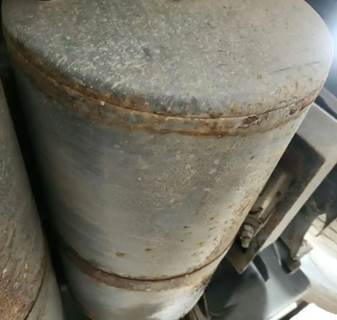 Freightliner Cascadia 125 Air Tank