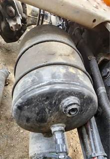 Freightliner Cascadia 125 Air Tank