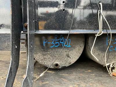 Freightliner Cascadia 125 Air Tank