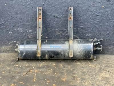 Freightliner Cascadia 125 Air Tank