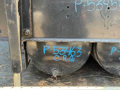 Freightliner Cascadia 125 Air Tank