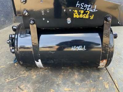 Freightliner Cascadia 125 Air Tank