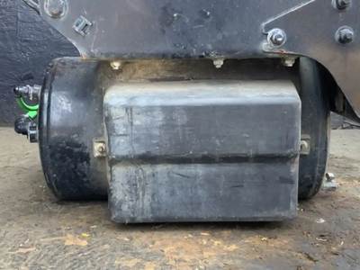 Freightliner Cascadia 125 Air Tank