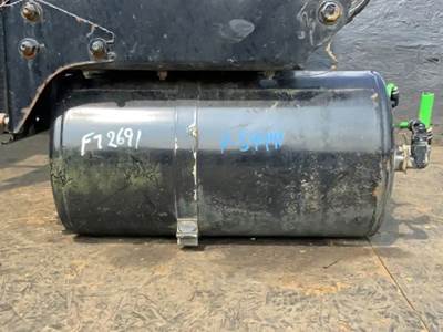 Freightliner Cascadia 125 Air Tank
