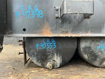 Freightliner Cascadia 125 Air Tank