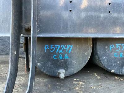Freightliner Cascadia 125 Air Tank