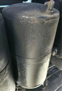 Freightliner Cascadia 125 Air Tank