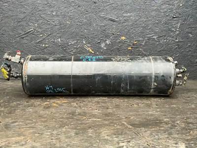 Freightliner Cascadia 125 Air Tank