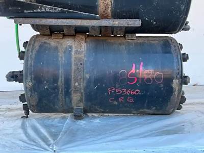 Freightliner Cascadia 125 Air Tank