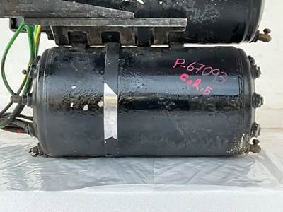 Freightliner Cascadia 125 Air Tank