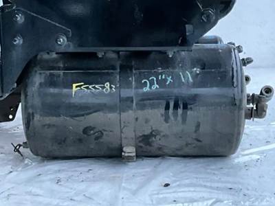 Freightliner Cascadia 125 Air Tank