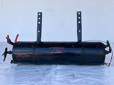 Freightliner Cascadia 125 Air Tank