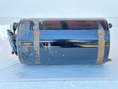 Freightliner Cascadia 125 Air Tank