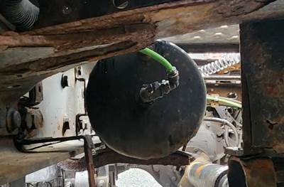 Freightliner Cascadia 125 Air Tank