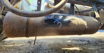 Freightliner Cascadia 125 Air Tank