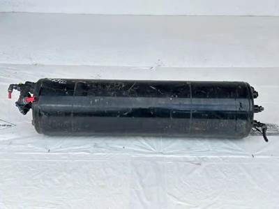 Freightliner Cascadia 125 Air Tank