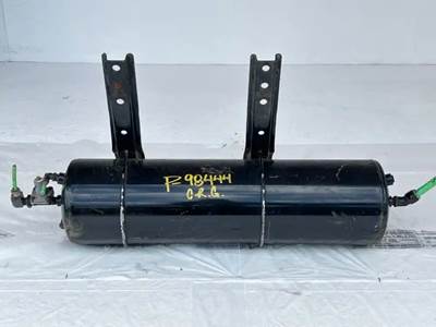 Freightliner Cascadia 125 Air Tank