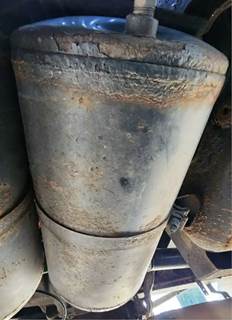 Freightliner Cascadia 125 Air Tank