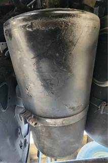 Freightliner Cascadia 125 Air Tank
