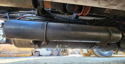 Freightliner Cascadia 125 Air Tank