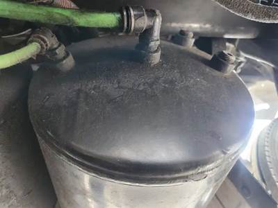 Freightliner Cascadia 125 Air Tank