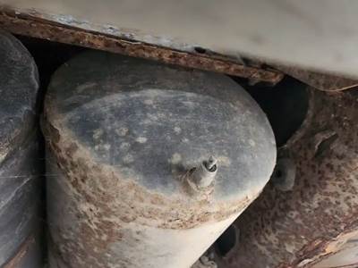 Freightliner Cascadia 125 Air Tank