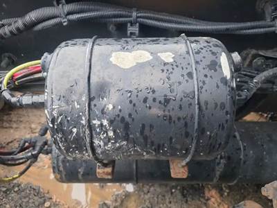 Freightliner Cascadia 125 Air Tank