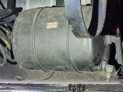 Freightliner Cascadia 125 Air Tank